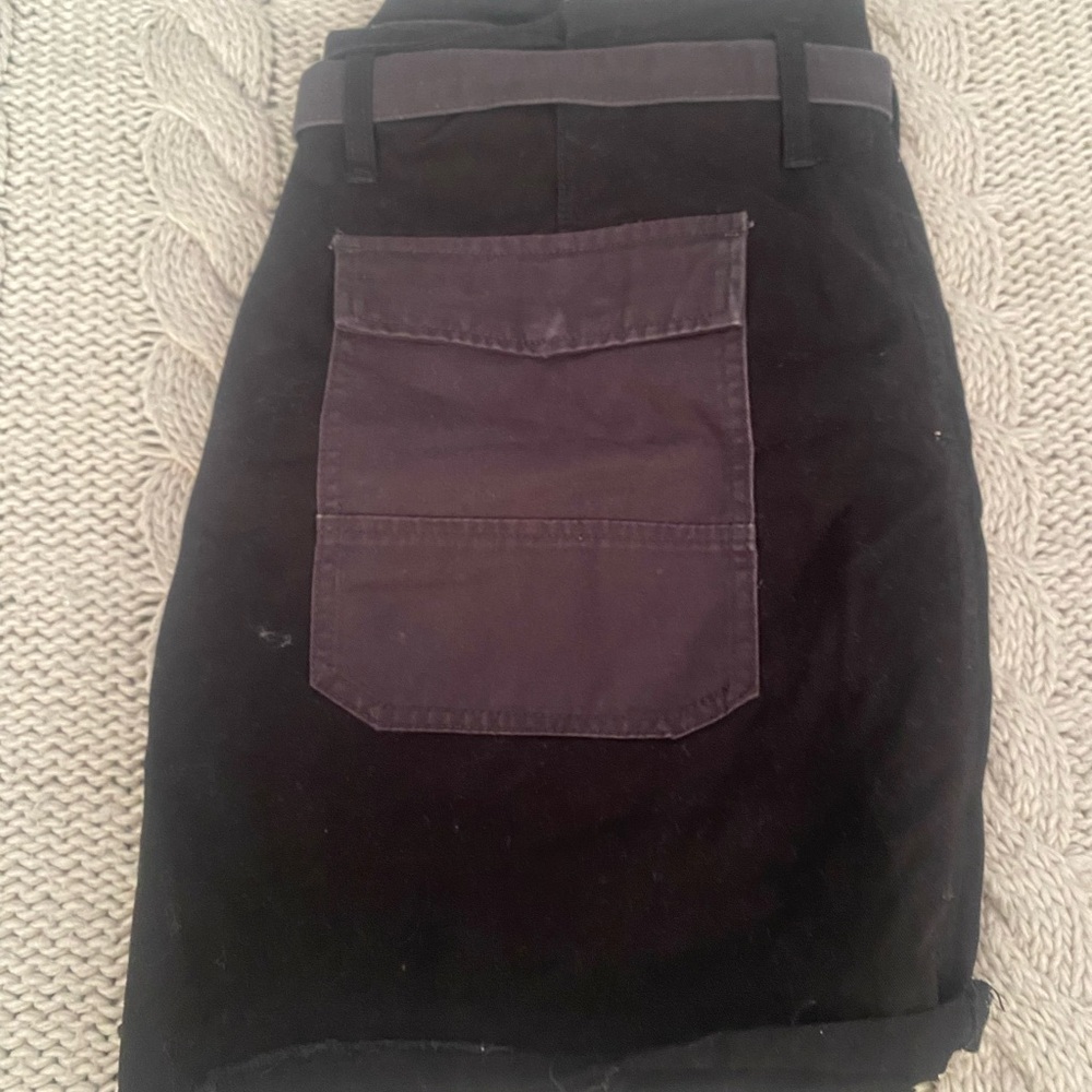 Forever 21 black skirt